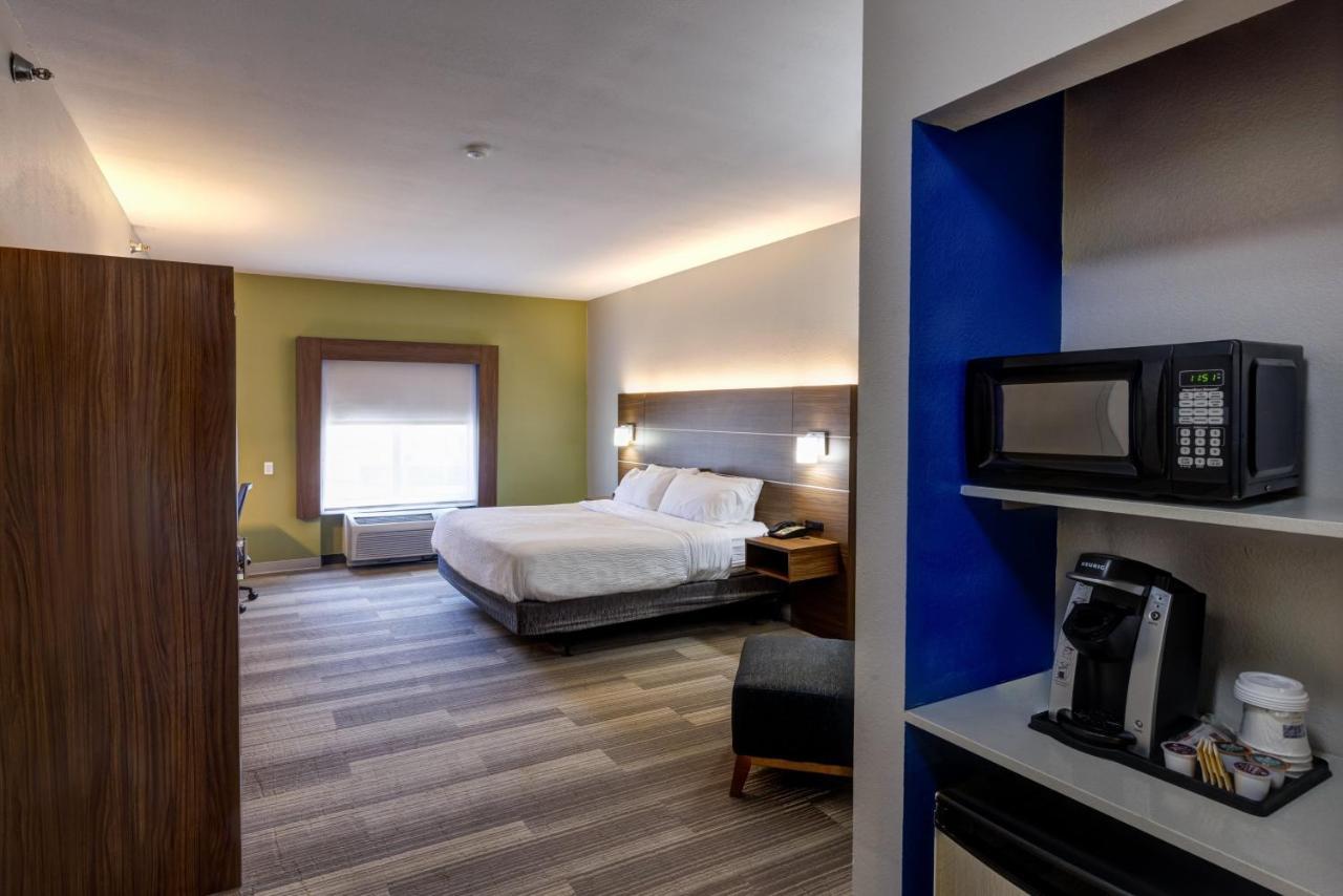 Holiday Inn Express Hotel & Suites Shelbyville, An Ihg Hotel Экстерьер фото